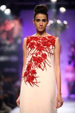 Model walk the ramp for Varun Bahl at LFW 2014 Day 6 on 24th Aug 2014 (174)_53fc775033512.JPG