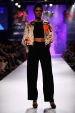 Model walk the ramp for Varun Bahl at LFW 2014 Day 6 on 24th Aug 2014 (2)_53fc769a7ccda.JPG