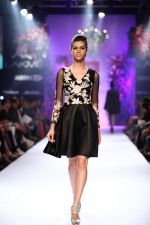 Model walk the ramp for Varun Bahl at LFW 2014 Day 6 on 24th Aug 2014 (25)_53fc76b283941.JPG