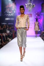 Model walk the ramp for Varun Bahl at LFW 2014 Day 6 on 24th Aug 2014 (39)_53fc76c0618e9.JPG