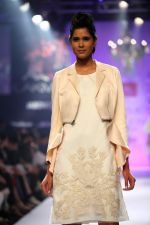 Model walk the ramp for Varun Bahl at LFW 2014 Day 6 on 24th Aug 2014 (54)_53fc76d09580b.JPG