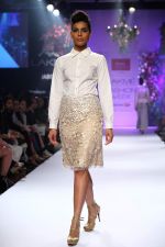 Model walk the ramp for Varun Bahl at LFW 2014 Day 6 on 24th Aug 2014 (62)_53fc76d827ac4.JPG