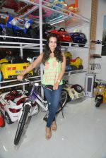 Ameesha Patel launches a toy store in Mumbai on 26th Aug 2014 (152)_53fdd58c07841.JPG