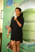 Sonakshi Sinha at Swatch watch Launch in Mumbai on 25th Aug 2014 (16)_53fd43706e284.jpg