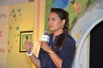 Sonakshi Sinha at Swatch watch Launch in Mumbai on 25th Aug 2014 (35)_53fd437f56dba.jpg