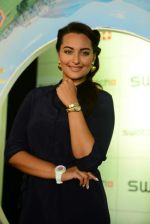 Sonakshi Sinha at Swatch watch Launch in Mumbai on 25th Aug 2014 (46)_53fd438762d10.jpg