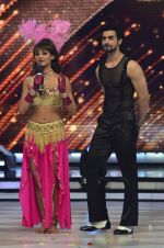at the Promotion of Daawat-e-Ishq on Jhalak Dikhhla Jaa in Mumbai on 26th Aug 2014 (526)_53fde106a4244.JPG