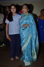 Asha Bhosle at album launch Bappa Moraya at IMFAA in Mumbai on 27th Aug 2014 (164)_53fe9662cf765.JPG