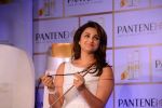 Parineeti Chopra at Pantene promotional event in Mumbai on 27th Aug 2014 (17)_53fe9aee9a138.JPG
