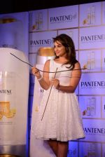 Parineeti Chopra at Pantene promotional event in Mumbai on 27th Aug 2014 (18)_53fe9aef9513e.JPG