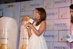 Parineeti Chopra at Pantene promotional event in Mumbai on 27th Aug 2014 (60)_53fe9b1a17730.JPG