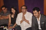 Dharmendra, Gippy Grewal, Subhash Ghai, Kulraj Randhawa at Double Di Trouble screening in Sunny Super Sound, Mumbai on 29th Aug 2014 (32)_5401e89a5ef7b.JPG