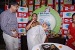 Asha Bhosle at big fm ganesh in Andheri, Mumbai on 1st Sept 2014 (125)_5405680516b6f.JPG