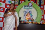 Asha Bhosle at big fm ganesh in Andheri, Mumbai on 1st Sept 2014 (89)_540567cb985ec.JPG