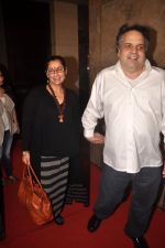 Dimple Kapadia, Sandeep Khosla at Finding fanny special screening in Mumbai on 1st Sept 2014 (221)_540573698b288.JPG