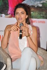 Deepika Padukone at Finding Fanny Promotional Event in Hyderabad on 2nd Sept 2014 (229)_5406c2a98d258.JPG