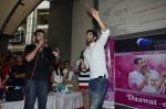 Aditya Roy Kapoor Promote Daawat- E Ishq at NM College on 5th Sept 2014 (91)_5409a8d89e2ce.JPG