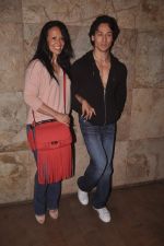 Tiger Shroff launches new video as a tribute to MJ in Lightbo, Mumbai on 5th Sept 2014 (11)_540a7b522e8ed.JPG