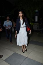 Sonam Kapoor return from Indore on 6th Sept 2014  (15)_540c03ad0fc3a.JPG