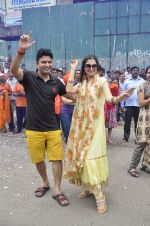 Divya Kumar and Bhushan Kumar_s Ganpati Visarjan in Mumbai on 8th Sept 2014 (14)_540e9f36b86f0.JPG