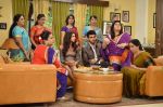 Arjun Kapoor and Deepika Padukone on the sets of Star Plus serial in Chandivili on 9th Sept 2014 (53)_54104d7b6cc63.JPG