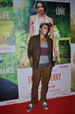 Ranveer Singh at Finding Fanny screening for Big B in Sunny Super Sound on 10th Sept 2014 (46)_541148e811b49.JPG
