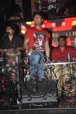 Sonu Nigam at the Launch of Pyaar Mein Dil Pe song from Tamanchey in Royalty, Mumbai on 10th Sept 2014 (118)_5411554dcfb91.JPG