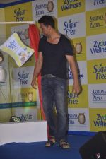 Akshay Kumar at Donate Your Calories Sugarfree Campaign in Mumbai on 13th Sept 2014 (27)_54150855d2876.JPG