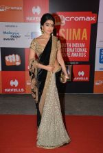 Shriya Saran on day 2 of Micromax SIIMA Awards red carpet on 13th Sept 2014 (529)_541545131fdfc.JPG