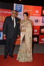 Sridevi, Boney Kapoor at Micromax Siima day 1 red carpet on 12th Sept 2014 (6)_54153ec51cd8c.JPG