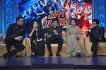 Abhishek Bachchan, Shahrukh Khan, Deepika Padukone, Boman Irani, Sonu Sood, Farah Khan at the Audio release of Happy New Year on 15th Sept 2014 (142)_54184d7b4e189.JPG