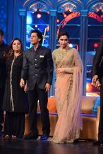 Abhishek Bachchan, Shahrukh Khan, Deepika Padukone, Farah Khan at the Audio release of Happy New Year on 15th Sept 2014 (330)_541851bf6d84e.JPG