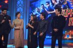 Abhishek Bachchan,Shahrukh Khan, Deepika Padukone, Boman Irani, Vivaan Shah,Sonu Sood, Farah Khan at the Audio release of Happy New Year on 15th Sept 20 (254)_54184d9c395ef.JPG