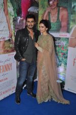 Arjun Kapoor, Deepika Padukone at Finding Fanny success bash in Bandra, Mumbai on 15th Sept 2014 (184)_5417e8504d951.JPG