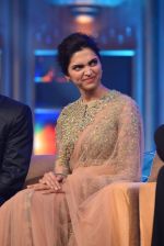 Deepika Padukone at the Audio release of Happy New Year on 15th Sept 2014 (365)_541851fc09750.JPG