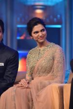 Deepika Padukone at the Audio release of Happy New Year on 15th Sept 2014 (366)_541851fd79d04.JPG