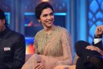 Deepika Padukone at the Audio release of Happy New Year on 15th Sept 2014 (368)_541851fee59f8.JPG