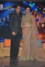 Deepika Padukone, Shahrukh Khan at the Audio release of Happy New Year on 15th Sept 2014 (164)_5418521ce908f.JPG