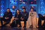 Shahrukh Khan, Deepika Padukone at the Audio release of Happy New Year on 15th Sept 2014 (296)_5418522e78137.JPG