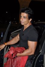 Sonu Nigam & team leave for Slam Tour on 16th Sept 2014 (37)_541a9dc9efdc2.JPG