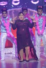 Bharti Singh at the grand finale of Jhalak Dikhhla Jaa in Filmistan, Mumbai on 18th Sept 2014 (202)_541c1a7c5c16d.JPG