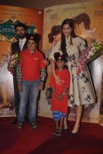 Sonam Kapoor & Fawad Khan at Khoobsurat special screening for Kids in Mumbai on 19th Sept 2014 (21)_541e6230dadc8.JPG