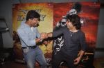 Anand Kumar, Kailash Kher at Desi Kattey premiere in Fun on 25th Sept 2014 (9)_54259e88278f9.JPG