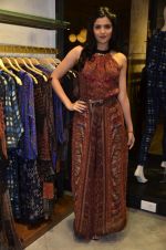 Deeksha Seth at Ritu Kumar store launch in Palladim on 25th Sept 2014 (37)_54255d675c0f4.JPG