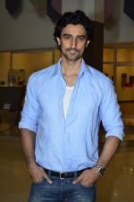 Kunal Kapoor at giving back ngo event in Nehru Centre on 25th Sept 2014 (38)_54255c2329b6d.JPG