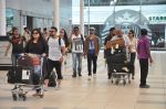 Shraddha Kapoor, Shahid Kapoor snapped at airport in Mumbai on 27th Sept 2014 (19)_54277bd3ab406.JPG