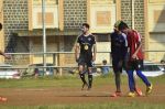 Dino Morea snapped playing football in Mumbai on 28th Sept 2014 (86)_54299006dc3a0.JPG