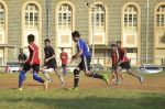 snapped playing football in Mumbai on 28th Sept 2014 (142)_542990a21c77e.JPG