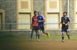 snapped playing football in Mumbai on 28th Sept 2014 (45)_542990225a0d0.JPG