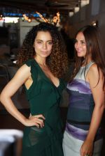 Kangana Ranaut snapped at Olive in Mumbai on 29th Sept 2014 (34)_542a8d42a1ef0.jpg